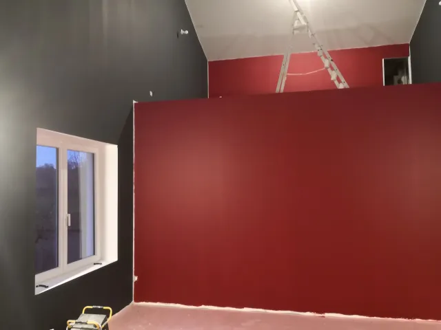 Travaux dans le Nid Des Dépravations, à l'Antre Des Vices, vos gites BDSM et évènements proche de Valence en Rhône-Alpes